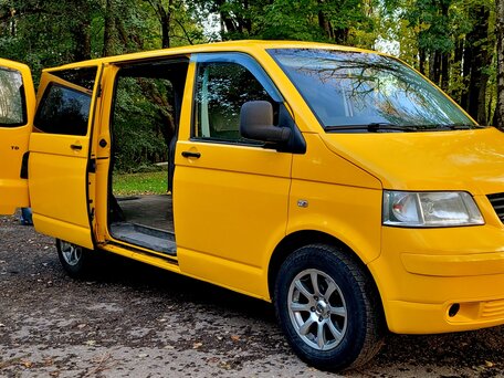 2008 Volkswagen Transporter, жёлтый, 700000 рублей, вид 4