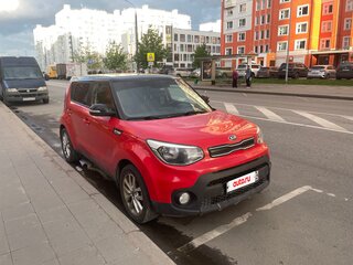 2017 Kia Soul II Рестайлинг, красный, 1300000 рублей, вид 2