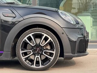 2022 Mini Hatch Cooper III (F55/F56) Рестайлинг 2, чёрный, 2210000 рублей, вид 5