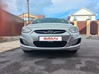 2014 Hyundai Solaris I, серебристый, 850000 рублей, вид 3