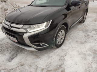2015 Mitsubishi Outlander III Рестайлинг 2, чёрный, 1945000 рублей, вид 1