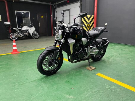 2018 Honda CB 1000R, чёрный, 1150000 рублей, вид 4