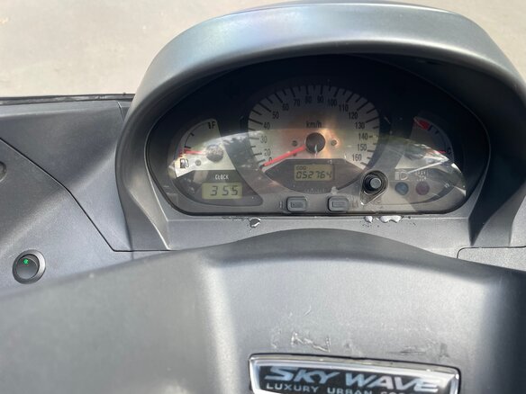 1999 Suzuki Burgman (SkyWave) 400, серебристый - вид 9