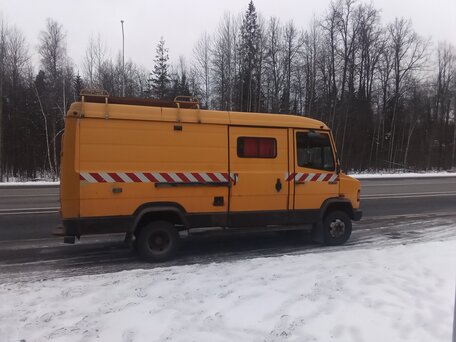 1992 Mercedes-Benz T2, жёлтый, 725000 рублей, вид 3