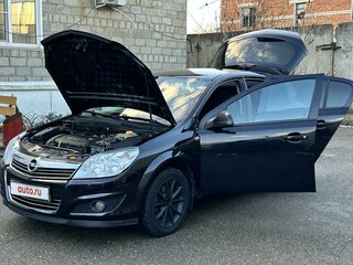 2011 Opel Astra H Рестайлинг, чёрный, 690000 рублей, вид 1