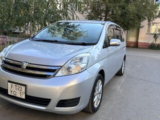 2012 Toyota ISis I Рестайлинг, серебристый, 1130000 рублей, вид 2