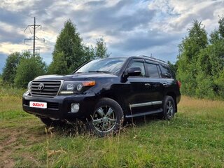 2014 Toyota Land Cruiser 200 Series Рестайлинг 1, чёрный, 3700000 рублей, вид 1