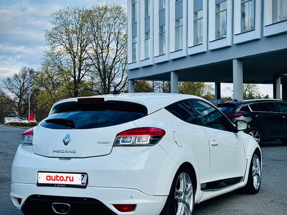 2012 Renault Megane RS III, белый, 1650000 рублей - вид 10