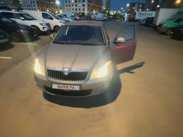 2012 Skoda Octavia II (A5) Рестайлинг, бежевый, 880000 рублей