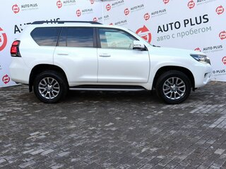 2018 Toyota Land Cruiser Prado 150 Series Рестайлинг 2, белый, 6400000 рублей, вид 3