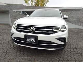 2023 Volkswagen Tiguan II Рестайлинг, белый, 2350000 рублей, вид 3