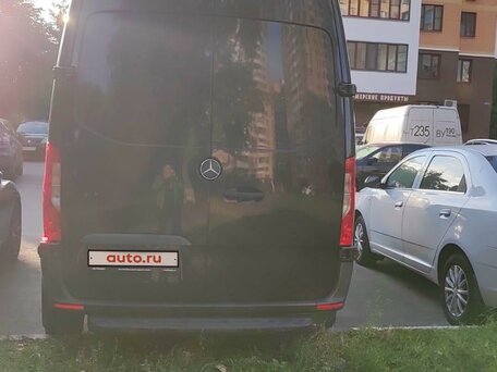2019 Mercedes-Benz Sprinter, коричневый, 4200000 рублей, вид 4