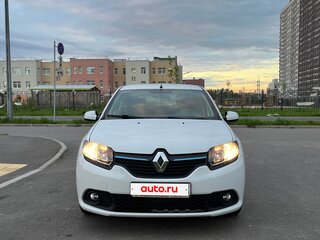 2015 Renault Sandero II, белый, 700000 рублей, вид 2