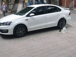 2019 Volkswagen Polo V Рестайлинг, белый, 1200000 рублей, вид 1
