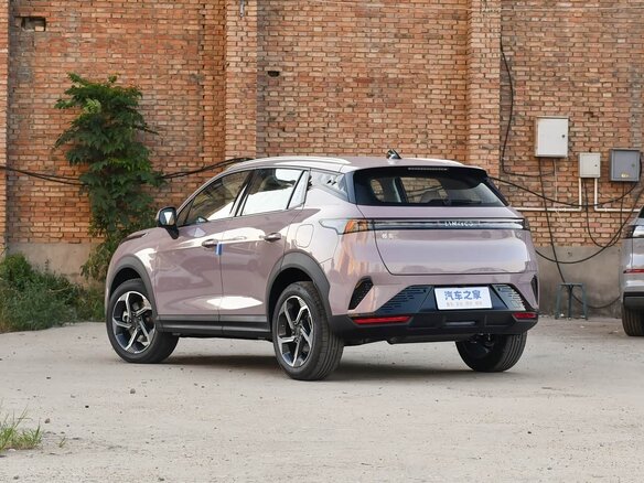2026 Lynk & Co 06 Long Battery I Рестайлинг, серый, 2740000 рублей - вид 6
