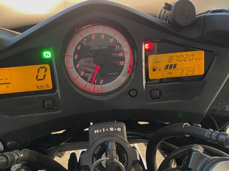 2011 Honda VFR 800, белый, 550000 рублей, вид 5