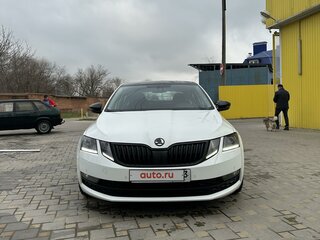 2017 Skoda Octavia III (A7) Рестайлинг, белый, 1450000 рублей, вид 3