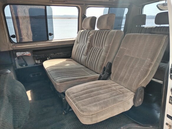 1990 Mitsubishi Delica III, белый, 500000 рублей - вид 23