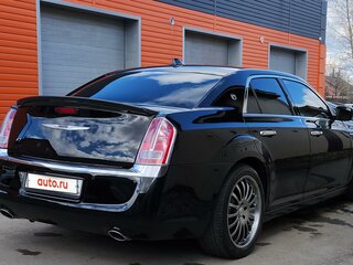 2012 Chrysler 300C II, чёрный, 2490000 рублей, вид 3