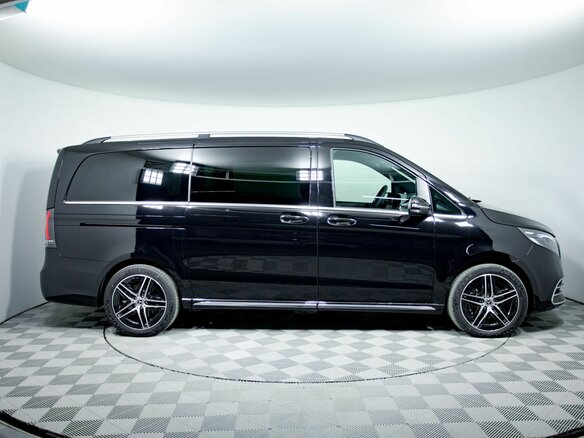 2026 Mercedes-Benz V-Класс Long 300 d длинный III (W447) Рестайлинг 2, чёрный, 31100000 рублей - вид 5