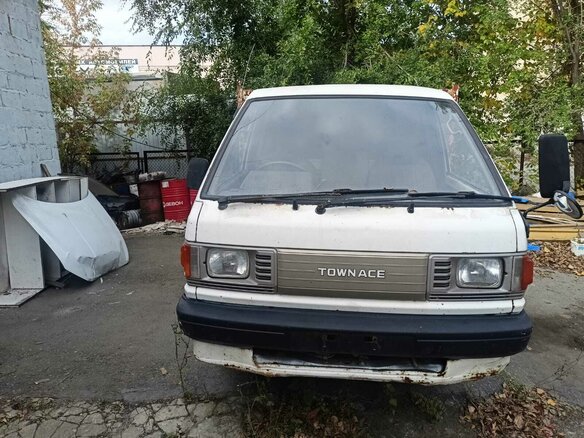 1992 Toyota LiteAce, белый, 380000 рублей - вид 3