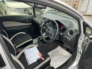 2017 Nissan Note II Рестайлинг, серебристый, 1099000 рублей, вид 5