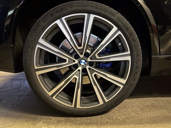 2019 BMW X5 M50d IV (G05/G18), чёрный, 8550000 рублей - вид 16