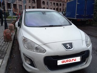 2013 Peugeot 308 I Рестайлинг, белый, 470000 рублей, вид 1