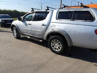 2015 Mitsubishi L200 Super Select IV Рестайлинг, серебристый, 1590000 рублей, вид 2