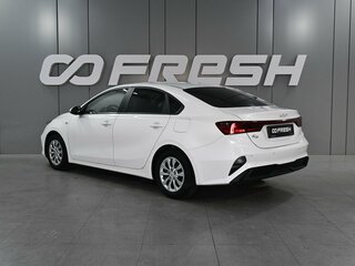 2021 Kia K3 II Рестайлинг, белый, 2049000 рублей, вид 2