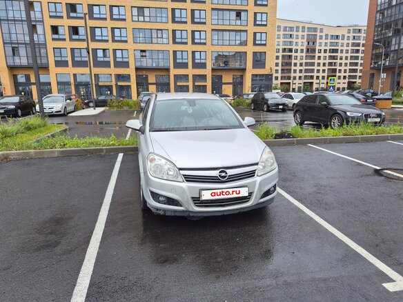 2010 Opel Astra H Рестайлинг, серебристый, 250000 рублей