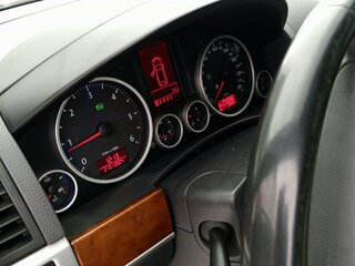 2008 Volkswagen Touareg I Рестайлинг, чёрный, 1500000 рублей, вид 5