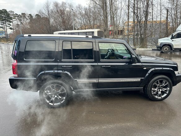 2008 Jeep Commander, чёрный, 1650000 рублей - вид 3