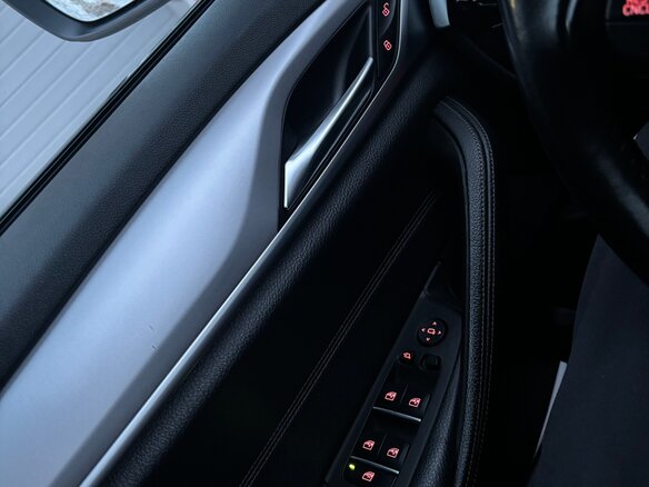 2018 BMW 5 серии 520d VII (G30/G31/G38), чёрный, 4300000 рублей - вид 22