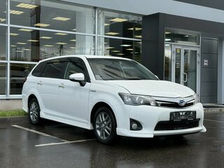 2014 Toyota Corolla Fielder XI (E160, E170, E180), белый, 940000 рублей, вид 1