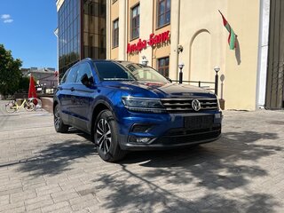 2020 Volkswagen Tiguan II, синий, 2065000 рублей, вид 1