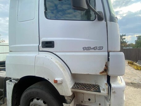 2003 Mercedes-Benz Axor, белый, 1750000 рублей, вид 3