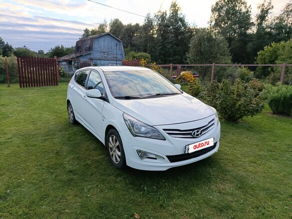2014 Hyundai Solaris I Рестайлинг, белый, 820000 рублей