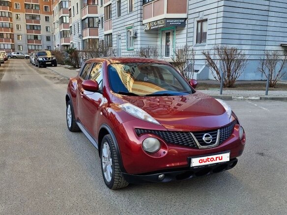 2011 Nissan Juke I, красный, 800000 рублей - вид 1