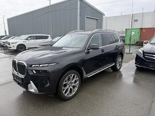 2023 BMW X7 40i I (G07) Рестайлинг, чёрный, 12977000 рублей, вид 2