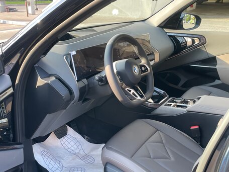 2026 BMW X3 Long 30L xDrive IV (G45/G48), чёрный, 7090000 рублей, вид 5