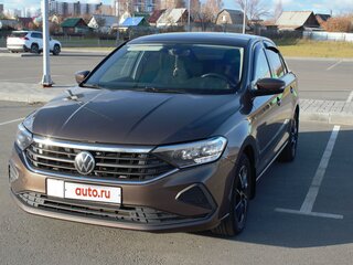 2021 Volkswagen Polo VI, коричневый, 1750000 рублей, вид 3