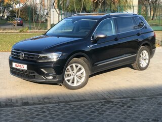 2019 Volkswagen Tiguan Allspace II, чёрный, 2343373 рублей, вид 2