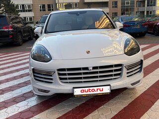 2015 Porsche Cayenne GTS II Рестайлинг (958), белый, 3500000 рублей, вид 2