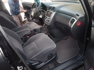 2005 Toyota Avensis Verso I Рестайлинг, чёрный, 900000 рублей, вид 5