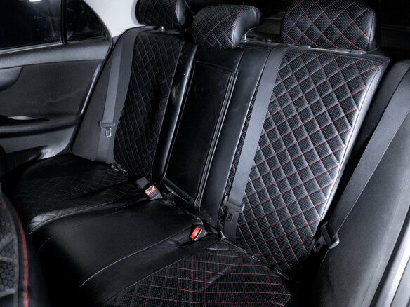 2013 Toyota Corolla X (E140, E150) Рестайлинг, белый - вид 21