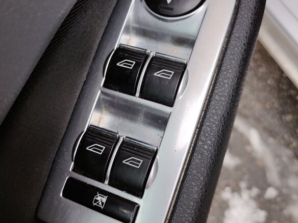 2008 Ford Focus II Рестайлинг, серебристый, 600000 рублей - вид 16