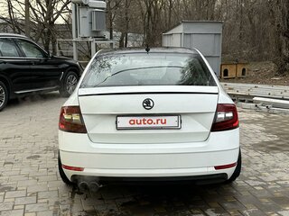 2017 Skoda Octavia III (A7) Рестайлинг, белый, 1450000 рублей, вид 5