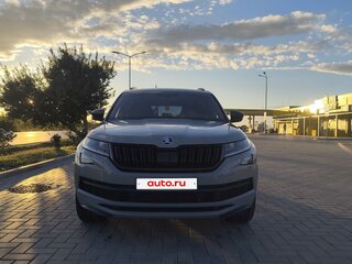 2018 Skoda Kodiaq I, серый, 3000000 рублей, вид 2