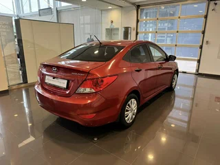 2014 Hyundai Solaris I, красный, 730000 рублей, вид 4
